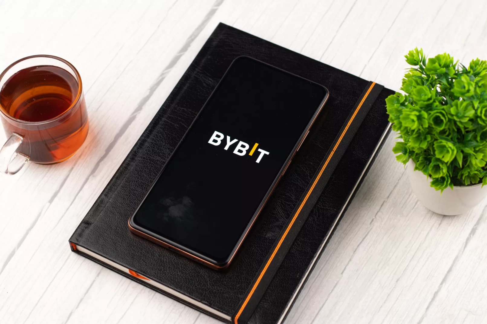 Bybit Logo Bybit Logo